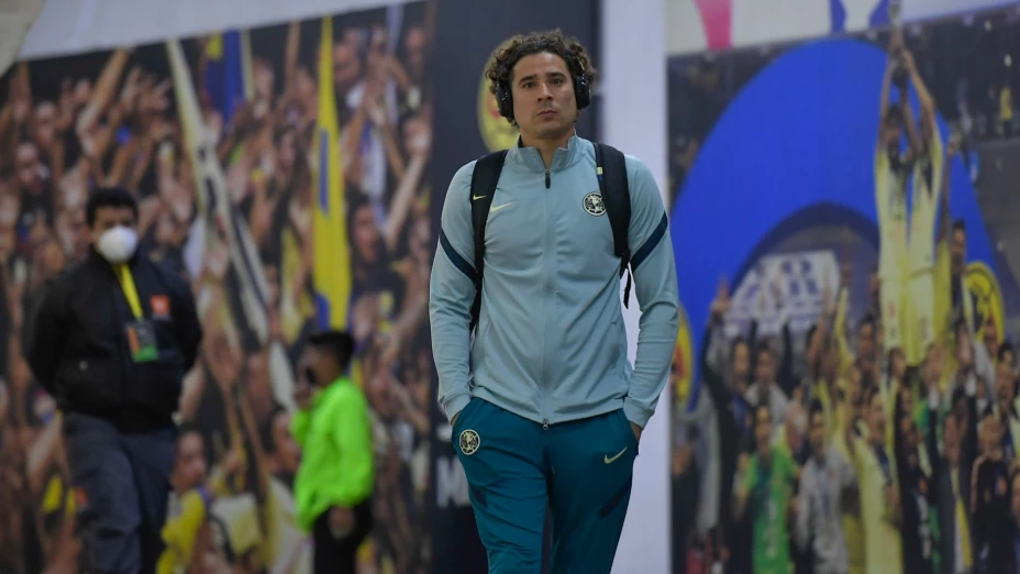 Memo Ochoa tiene nuevo trabajo fuera de las canchas