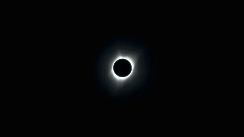 Eclipse Betelgeuse ¿Qué se sabe de la estrella que estará eclipsada a 600 años luz por un asteroide y que se verá en la Tierra