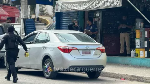 Ejecutan a balazos a un hombre al interior de una ferretería en Fracc. Las Playas, Acapulco
