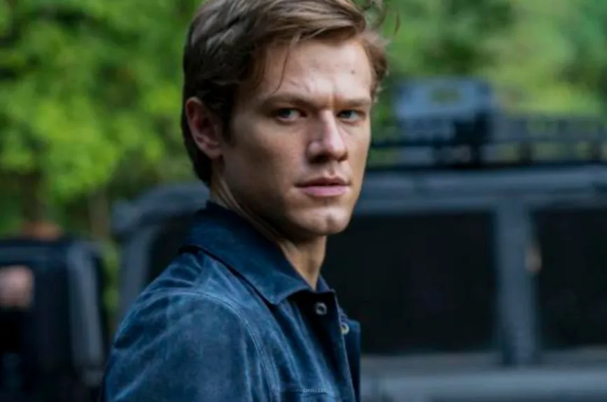 Lucas Till MacGvver