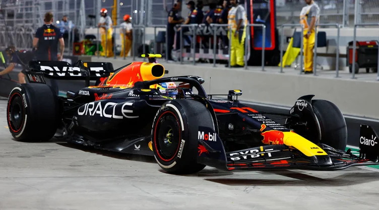 Checo Pérez en el Gran Premio de Qatar