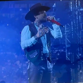Las complicaciones que enfrenta Christian Nodal para registrar “El Forajido”