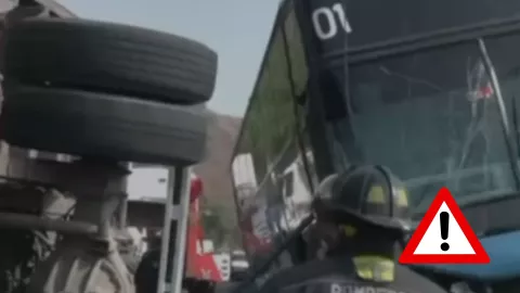 ¿Cómo fue el accidente que dejó 8 personas de Aguascalientes lesionadas en la México-Querétaro?(VIDEO)