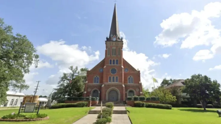 ¡De milagro! Feligreses evitan intento de tiroteo en iglesia de Estados Unidos