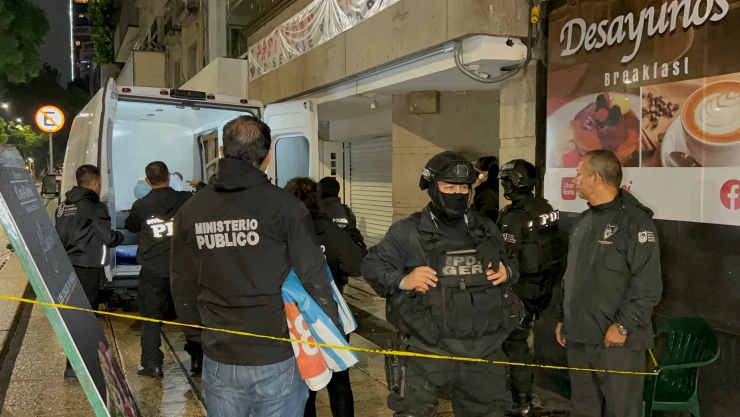 Tres muertos y cámaras manipuladas en edificio de Paseo de la Reforma