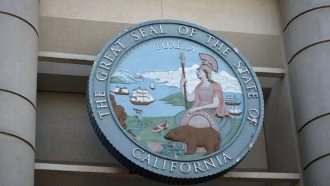 La palabra Eureka se puede ver en la parte superior del Gran Sello de California.