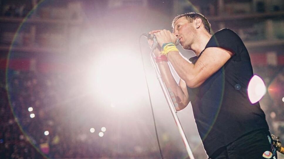 Chris Martin, vocalista de Coldplay, enfermó