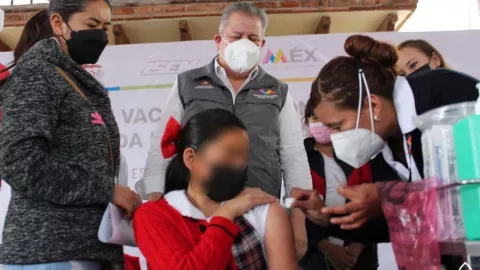 Edomex aplica vacuna contra VPH a niñas de 9 a 11 años