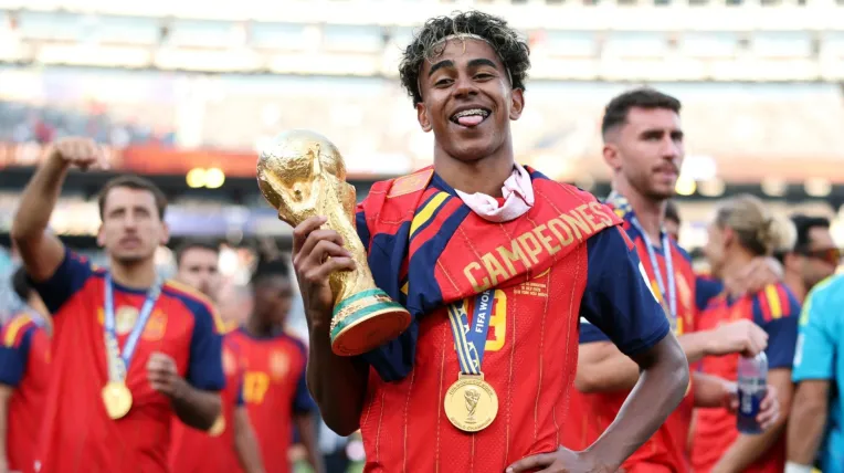 Mundial 2026 Fecha de lanzamiento del jersey de España y precios de la nueva camiseta.jpg