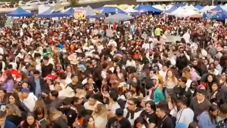 Reportan caos en el concierto de Bad Bunny en el Estadio Azteca