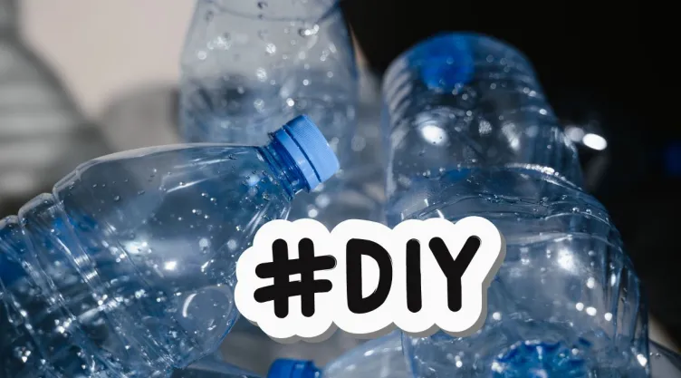 No tires las botellas de plástico, son un tesoro: cómo reutilizarlas para crear un bonito organizador para tu cocina