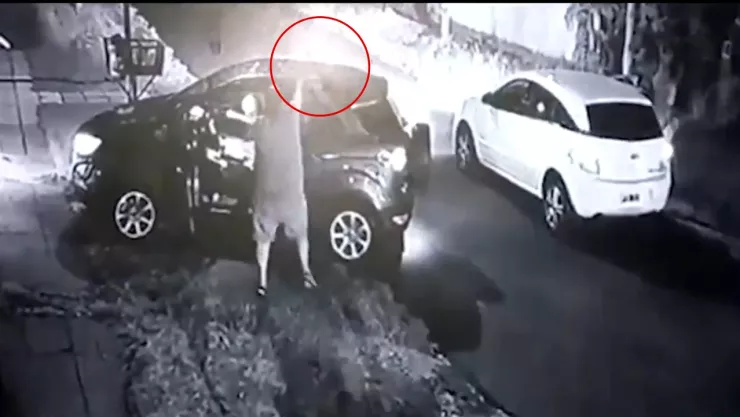 Exmilitar mata a ladrón que intentó asaltarlo afuera de su casa