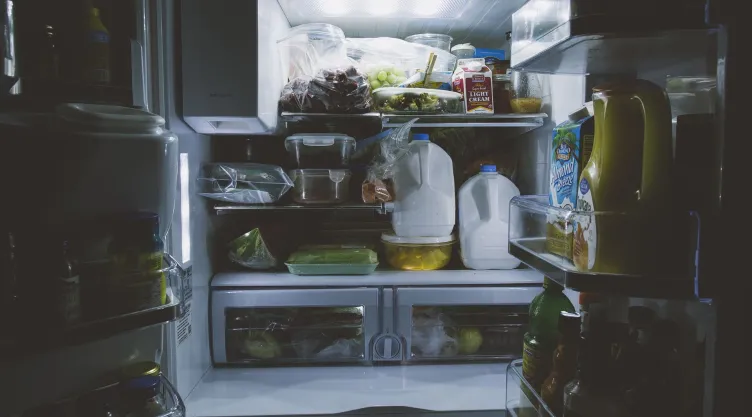 ¿Cuáles son los alimentos que no debes guardar en el congelador? Esta es la razón