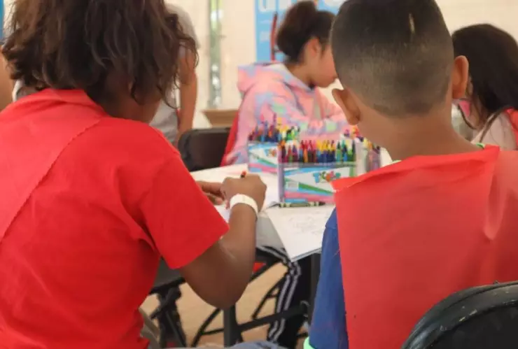 Niños en talleres por Día del Niño