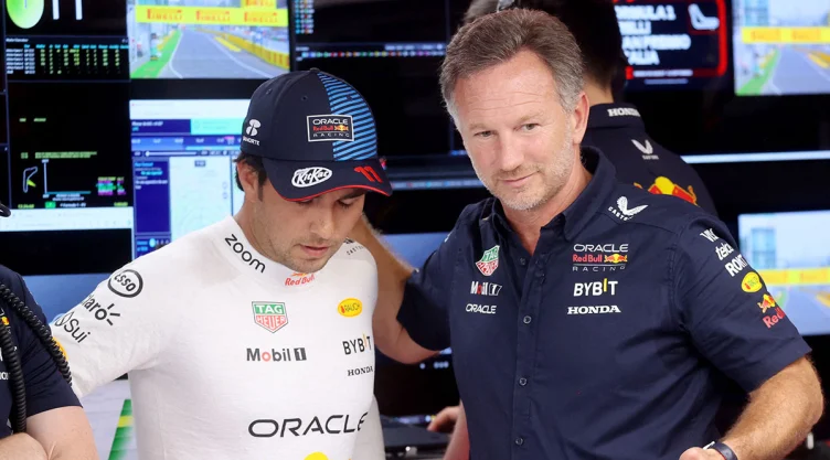 Checo Pérez y Christian Horner