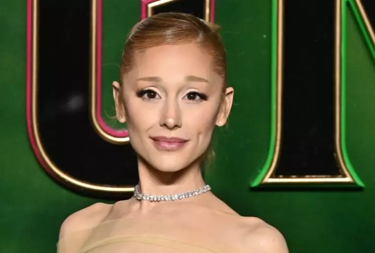 Ariana Grande exige terapia obligatoria para los artistas