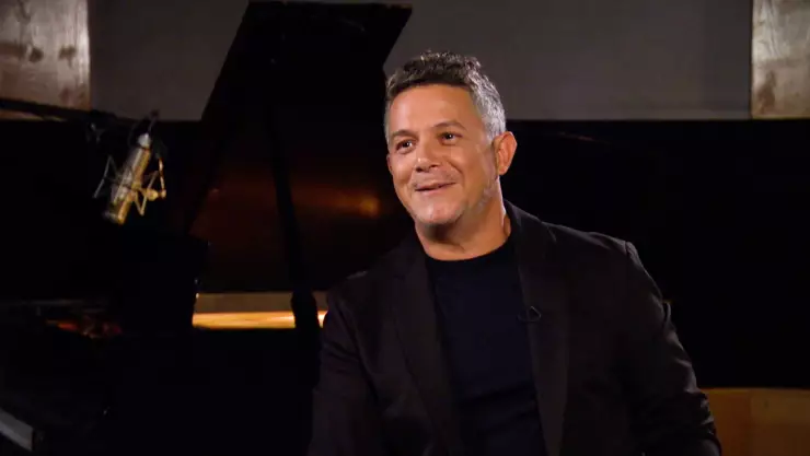 Alejandro Sanz habla en exclusiva sobre su mam&aacute;.