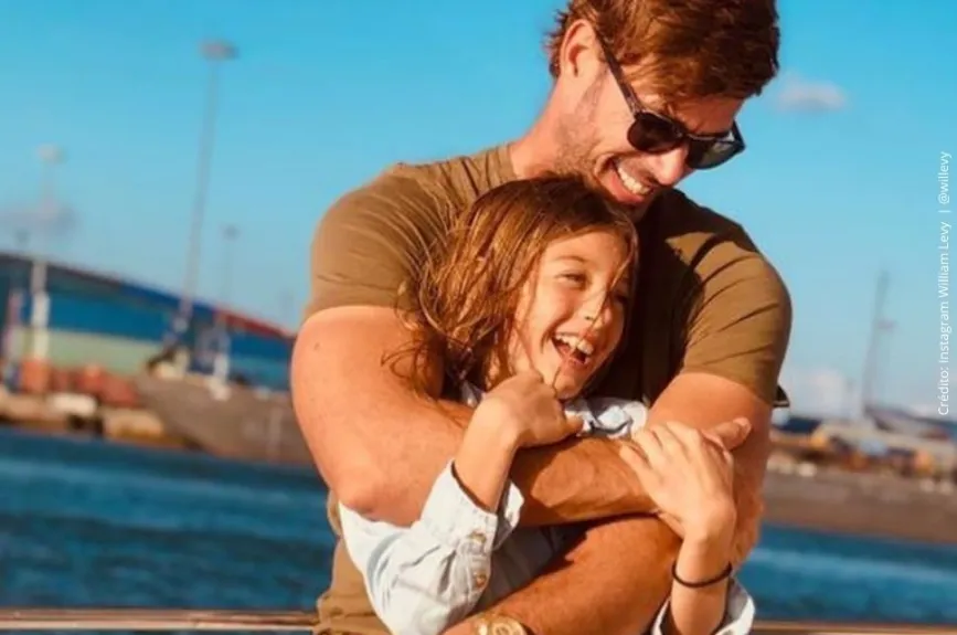William Levy con su hija..jpg