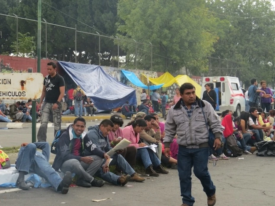 Los maestros protestan contra las leyes secundarias en materia educativa