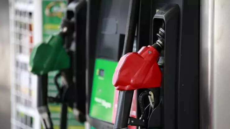 Bombas de gasolina Regular y Premium en México