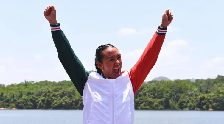 Kenia Lechuga hace historia
