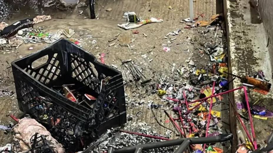 Puesto de cohetes en Rosarito explota