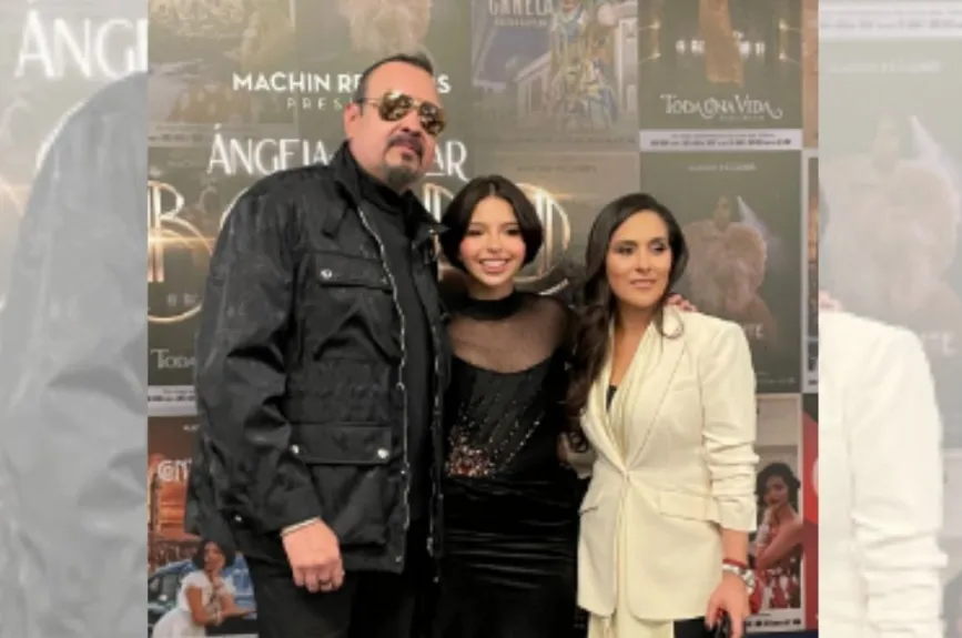 Pepe Aguilar y Ángela Aguilar (19).jpg