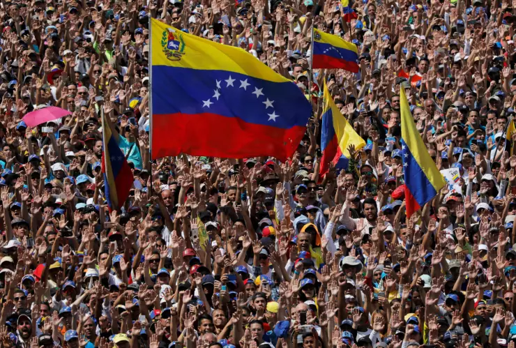 Maduro propone elecciones anticipadas a AN