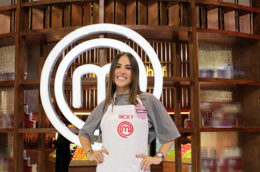 Nicky Chávez es hija del boxeador mexicano Julio César Chávez y es una joven promesa de la actuación. | Foto: TV Azteca.