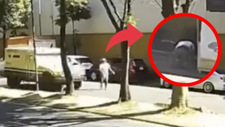 Fuerte VIDEO: Franelero es atropellado y arrastrado varios metros por camioneta que iba a exceso de velocidad