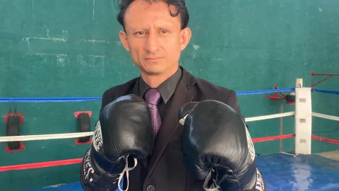 Él es Torbellino italiano, el boxeador y cantante morelense