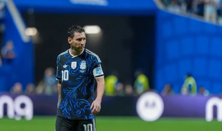 Lionel Messi baja Rayados padre