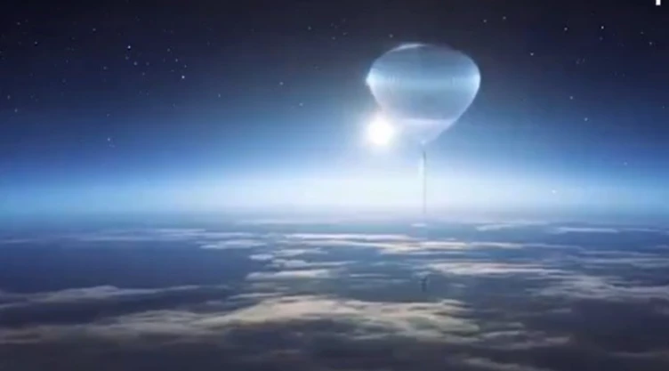 viaje espacio exterior globo.jpg