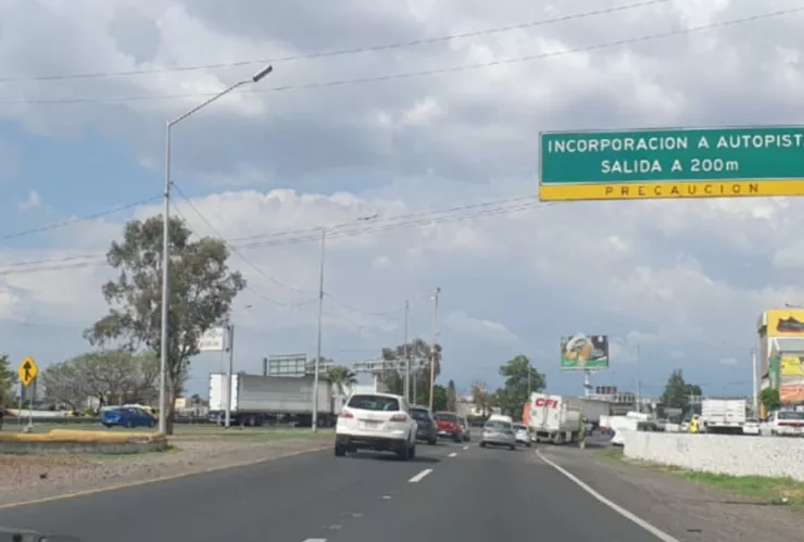 Carretera México-Querétaro.jpg