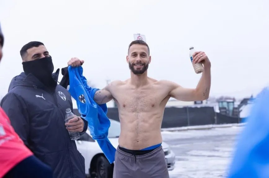 Sergio Canales y los más guapos de Rayados