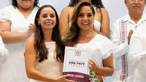Presenta Ana Paty Peralta sus logros ante los cancunenses en su informe de gobierno