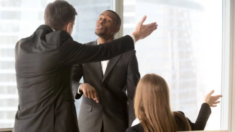 Esta es la técnica de un Premio Nobel de la Paz para que las discusiones no finalicen en drama