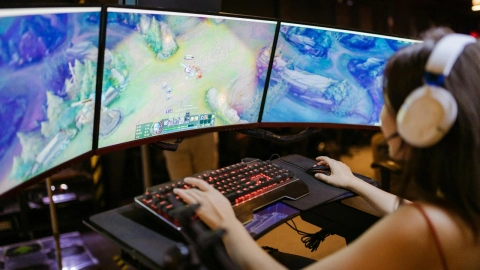 Gamers podrían sufrir pérdida auditiva irreversible, alerta OMS