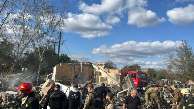 Ucrania reporta 51 muertos tras ataque de Rusia