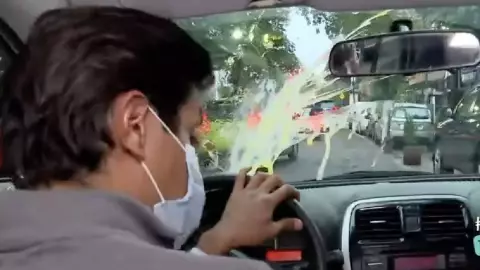 Así funciona el modus operandi del asalto del huevo estrellado