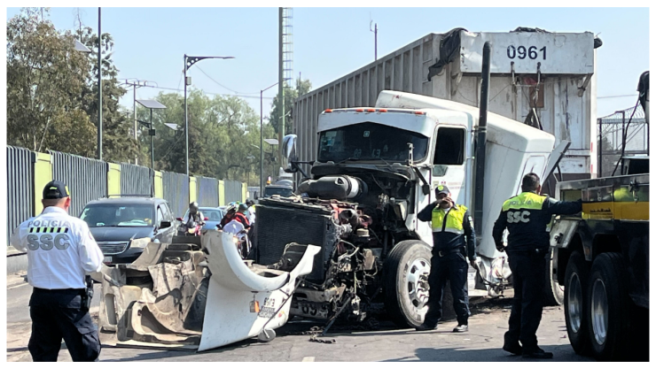 Tráiler se lleva a seis autos en la avenida 608 en la GAM