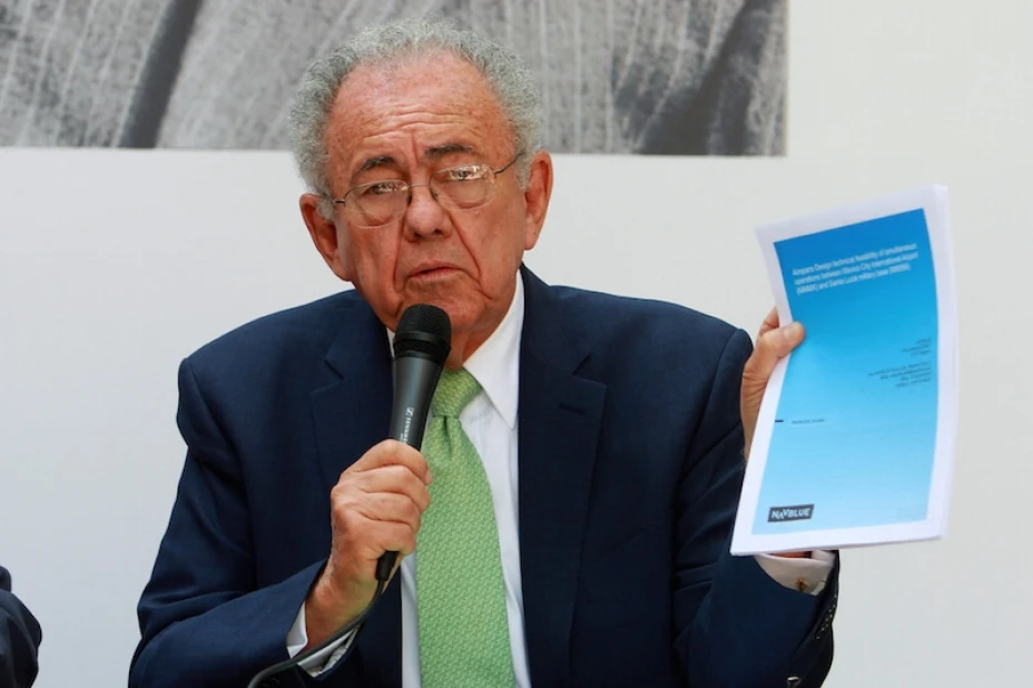 Consulta sistema aeroportuario