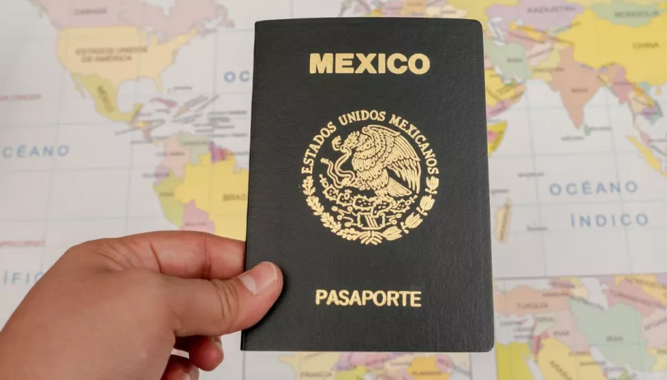 Lo que debes saber si planeas salir del país con tu hijo