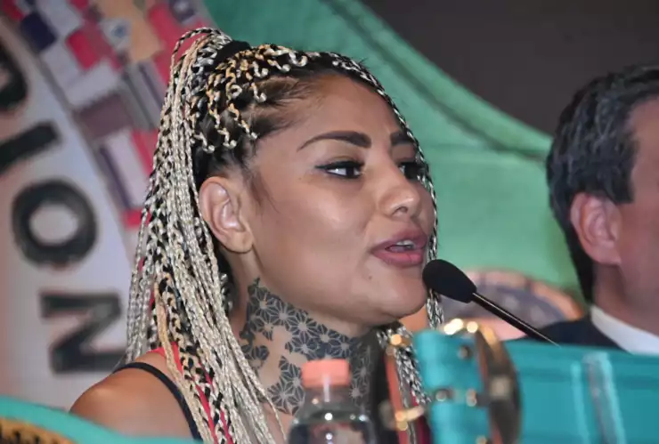 Barby juarez yamileth mercado pelea 19 de octubre