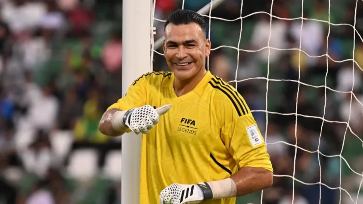 ¿Quién es el jugador más viejo en disputar un partido en la Copa Mundial de la FIFA?