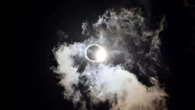 ¿Por qué el eclipse solar de abril ha desatado estado de emergencia en Estados Unidos?