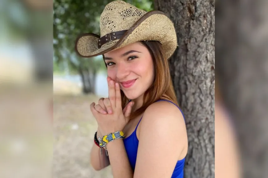 La joven tuvo oportunidad de cantarle a Vicente Fernández el tema “Cuando quería ser grande”.