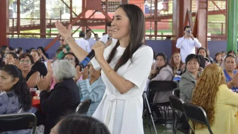 Mariana Moguel, hija de Rosario Robles, buscará la jefatura de Gobierno de la CDMX