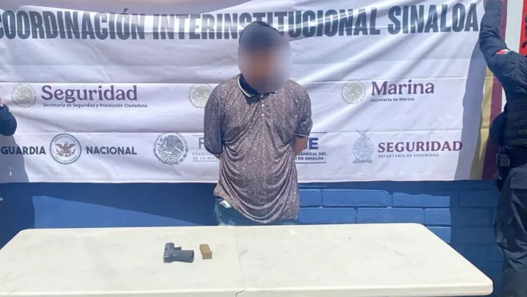 Detenido en taxi de Culiacán