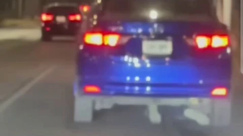 Lo atropellan y lo arrastran varios kilómetros.